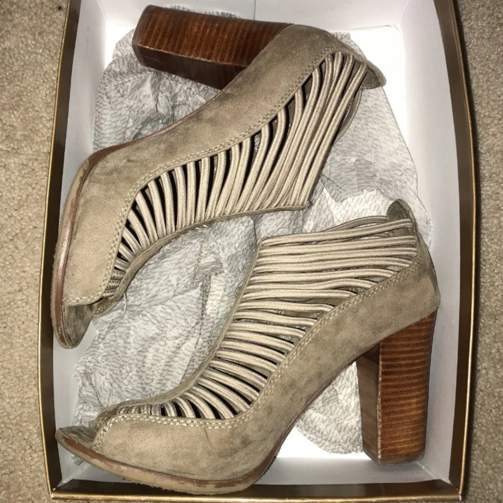 MIA Platform Heels